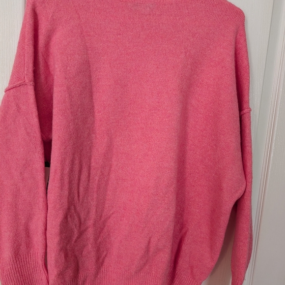 NWT Vince Camuto Pink Sweater, Size Small, Pretty!! - Picture 3 of 4